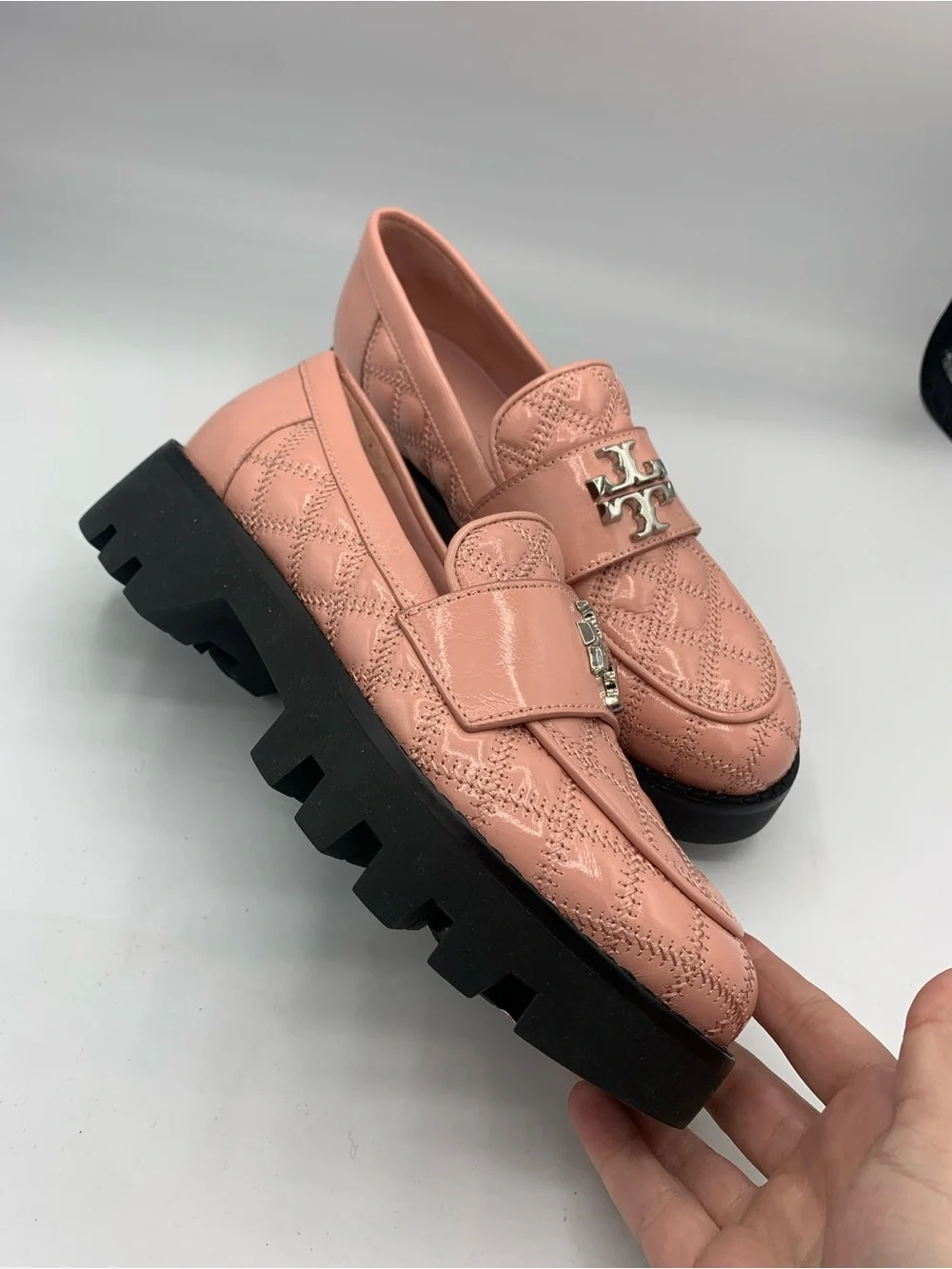 Tory Burch Blush Quilted Leather Loafers with Silver Logo size 5M